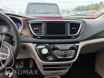 2023 Chrysler Voyager LX 121.6" WB – miniatura 11