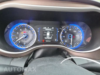 2023 Chrysler Voyager LX 121.6" WB – miniatura 12