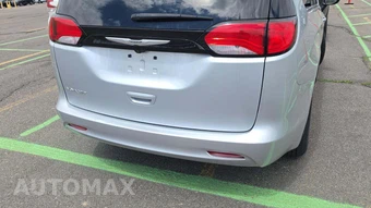 2023 Chrysler Voyager LX 121.6" WB – miniatura 23