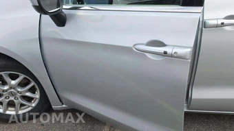 2023 Chrysler Voyager LX 121.6" WB – miniatura 25