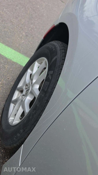 2023 Chrysler Voyager LX 121.6" WB – miniatura 30