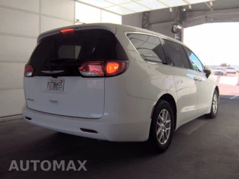 2023 Chrysler Voyager LX 121.6" WB - miniatura 4