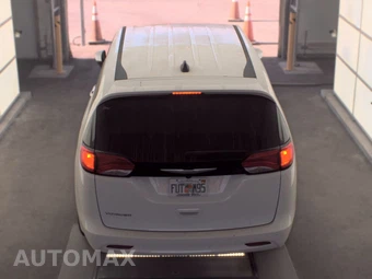 2023 Chrysler Voyager LX 121.6" WB - miniatura 5
