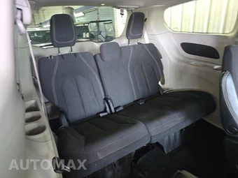 2023 Chrysler Voyager LX 121.6" WB – miniatura 14
