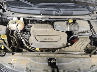 2023 Chrysler Voyager LX 121.6" WB – miniatura 16