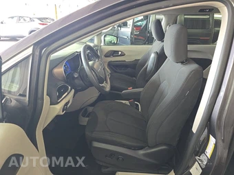 2023 Chrysler Voyager LX 121.6" WB – miniatura 7