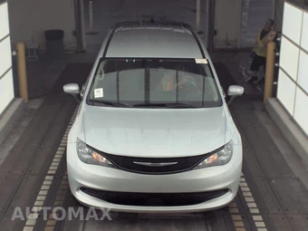 2023 Chrysler Voyager LX 121.6" WB – miniatura 2