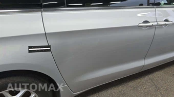 2023 Chrysler Voyager LX 121.6" WB – miniatura 24