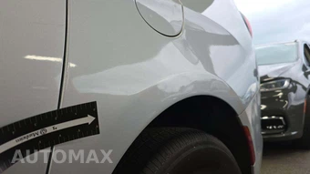 2023 Chrysler Voyager LX 121.6" WB – miniatura 27