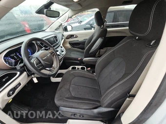 2023 Chrysler Voyager LX 121.6" WB – miniatura 7