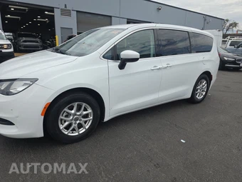 2023 Chrysler Voyager LX 121.6" WB