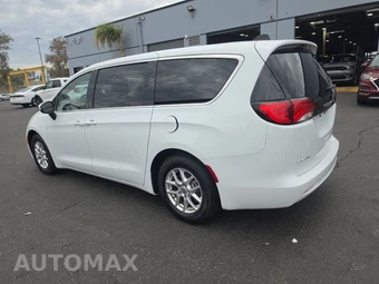 2023 Chrysler Voyager LX 121.6" WB – miniatura 6