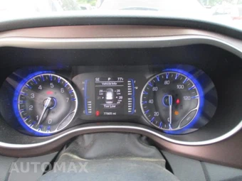 2023 Chrysler Voyager LX 121.6" WB - miniatura 10
