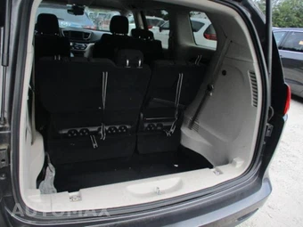 2023 Chrysler Voyager LX 121.6" WB - miniatura 18
