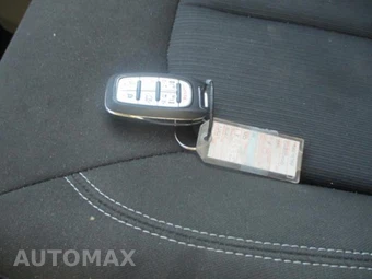 2023 Chrysler Voyager LX 121.6" WB - miniatura 10