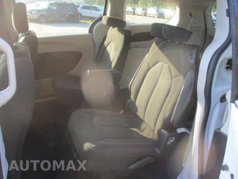 2023 Chrysler Voyager LX 121.6" WB - miniatura 12