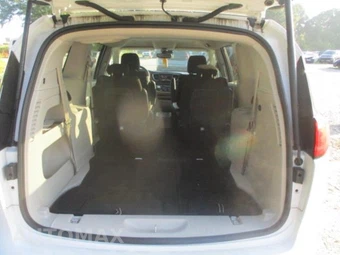 2023 Chrysler Voyager LX 121.6" WB - miniatura 16