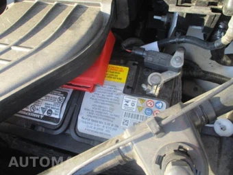 2023 Chrysler Voyager LX 121.6" WB - miniatura 28