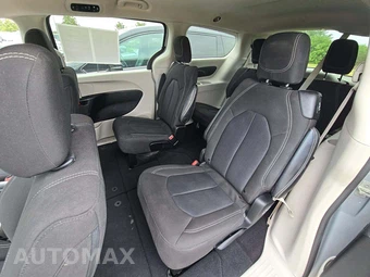 2023 Chrysler Voyager LX 121.6" WB - miniatura 13