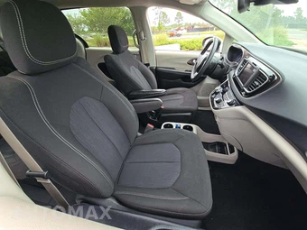 2023 Chrysler Voyager LX 121.6" WB - miniatura 19
