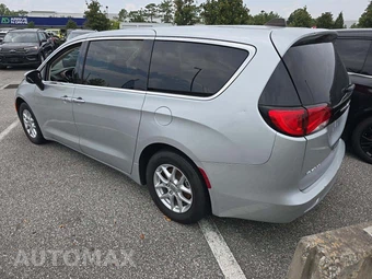 2023 Chrysler Voyager LX 121.6" WB - miniatura 2