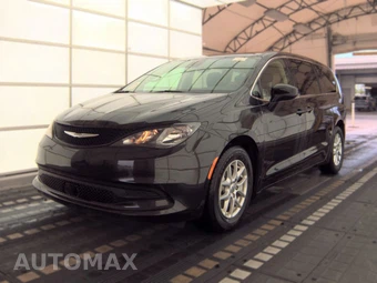 2023 Chrysler Voyager LX 121.6" WB