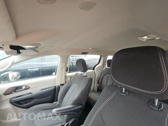 2023 Chrysler Voyager LX 121.6" WB – miniatura 19