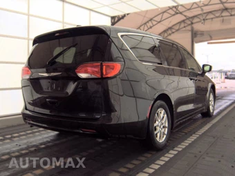 2023 Chrysler Voyager LX 121.6" WB – miniatura 4