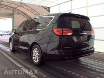 2023 Chrysler Voyager LX 121.6" WB – miniatura 6