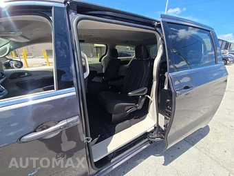 2023 Chrysler Voyager LX 121.6" WB - miniatura 10