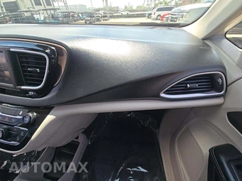 2023 Chrysler Voyager LX 121.6" WB - miniatura 17