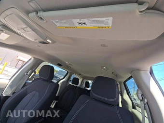 2023 Chrysler Voyager LX 121.6" WB - miniatura 8