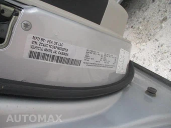 2023 Chrysler Voyager LX 121.6" WB - miniatura 6