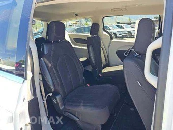 2023 Chrysler Voyager LX 121.6" WB – miniatura 17
