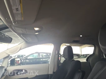 2023 Chrysler Voyager LX 121.6" WB – miniatura 18