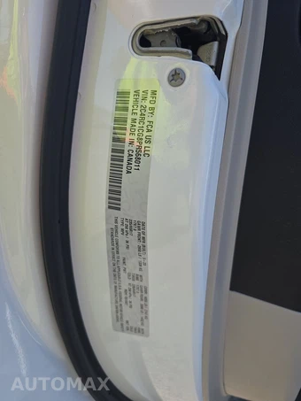 2023 Chrysler Voyager LX 121.6" WB - miniatura 15