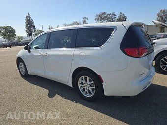 2023 Chrysler Voyager LX 121.6" WB - miniatura 6