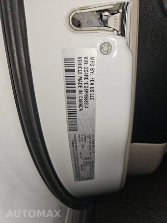 2023 Chrysler Voyager LX 121.6" WB – miniatura 15