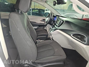 2023 Chrysler Voyager LX 121.6" WB – miniatura 8