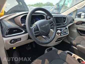 2023 Chrysler Voyager LX 121.6" WB – miniatura 11
