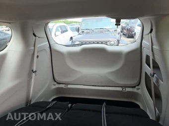 2023 Chrysler Voyager LX 121.6" WB – miniatura 17