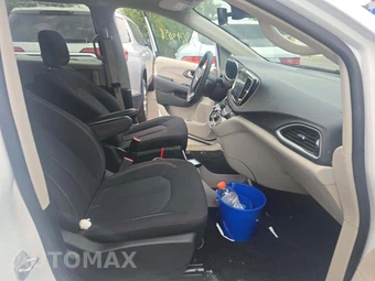 2023 Chrysler Voyager LX 121.6" WB - miniatura 19