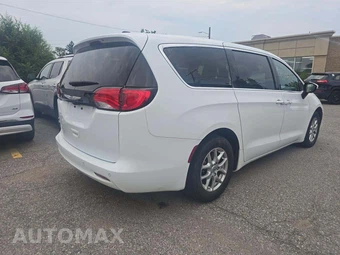 2023 Chrysler Voyager LX 121.6" WB - miniatura 3