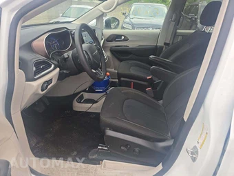 2023 Chrysler Voyager LX 121.6" WB - miniatura 6