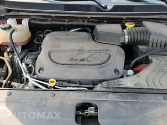 2023 Chrysler Voyager LX 121.6" WB – miniatura 2