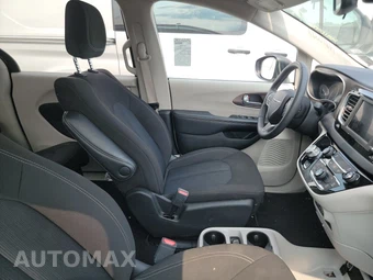 2023 Chrysler Voyager LX 121.6" WB – miniatura 8