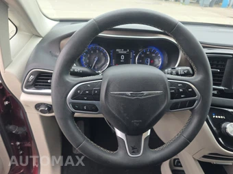 2023 Chrysler Voyager LX 121.6" WB – miniatura 10