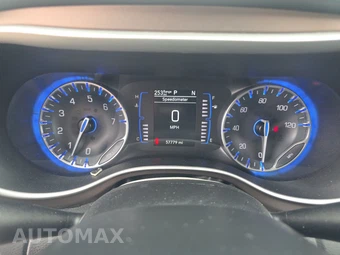 2023 Chrysler Voyager LX 121.6" WB – miniatura 12