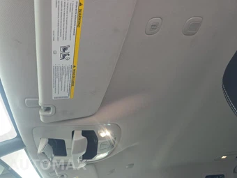 2023 Chrysler Voyager LX 121.6" WB – miniatura 18