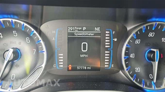 2023 Chrysler Voyager LX 121.6" WB – miniatura 19